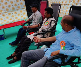 We rise by lifting others.