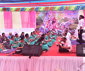 We rise by lifting others.