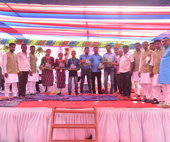 We rise by lifting others.