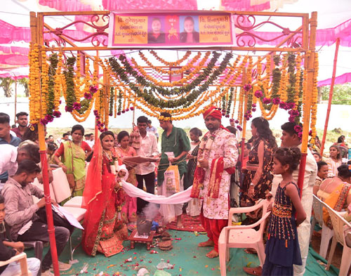 We rise by lifting others.