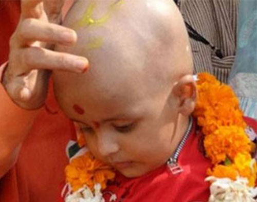 We rise by lifting others.